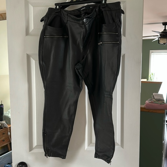 Torrid Pants - Picture 4 of 9